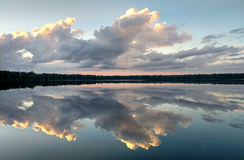 Lake Mirror of Serenity : Finding Inner Peace in Reflection