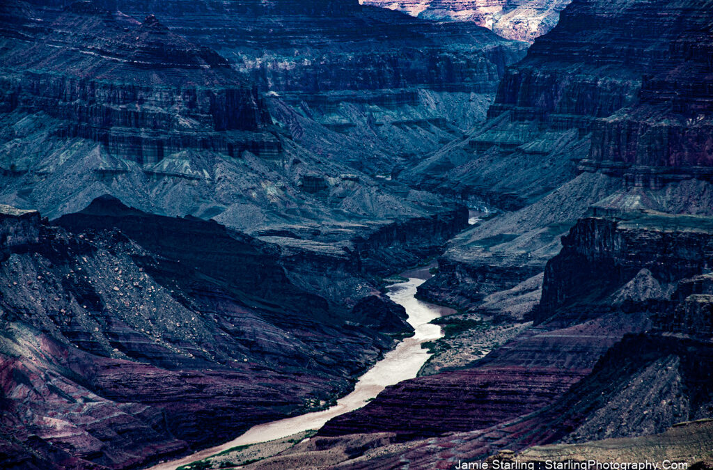 Finding Inner Peace in the Grand Canyon : Embracing the Stillness of Nature